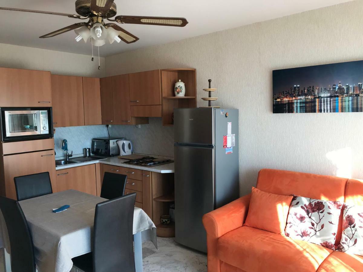 Апартаменты Le Vina Del Mar Bloc B Ментона Экстерьер фото